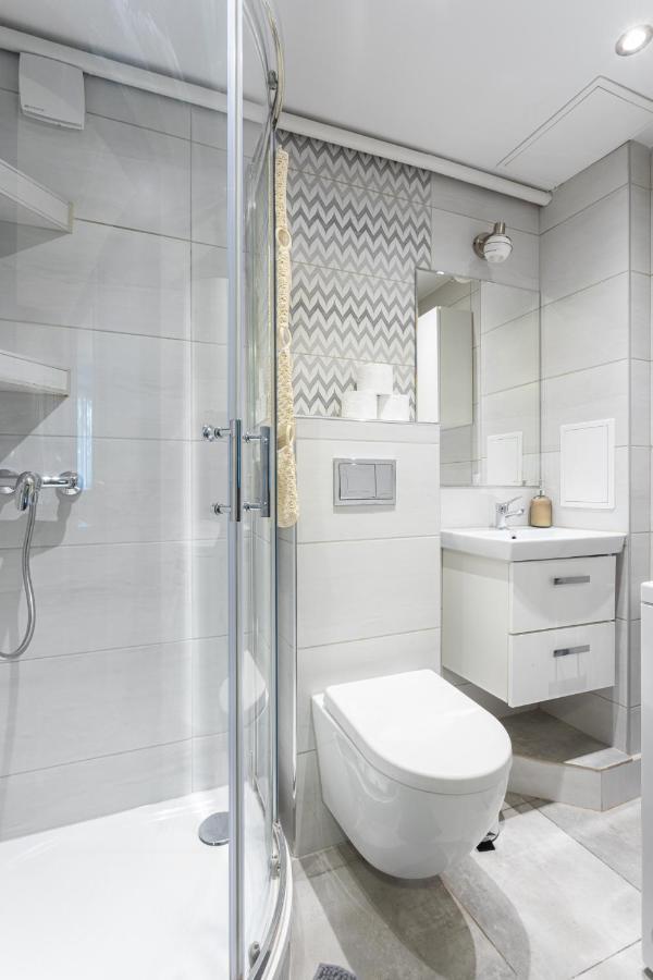 3 Bedrooms Comfy Flat Celarowska Krakau