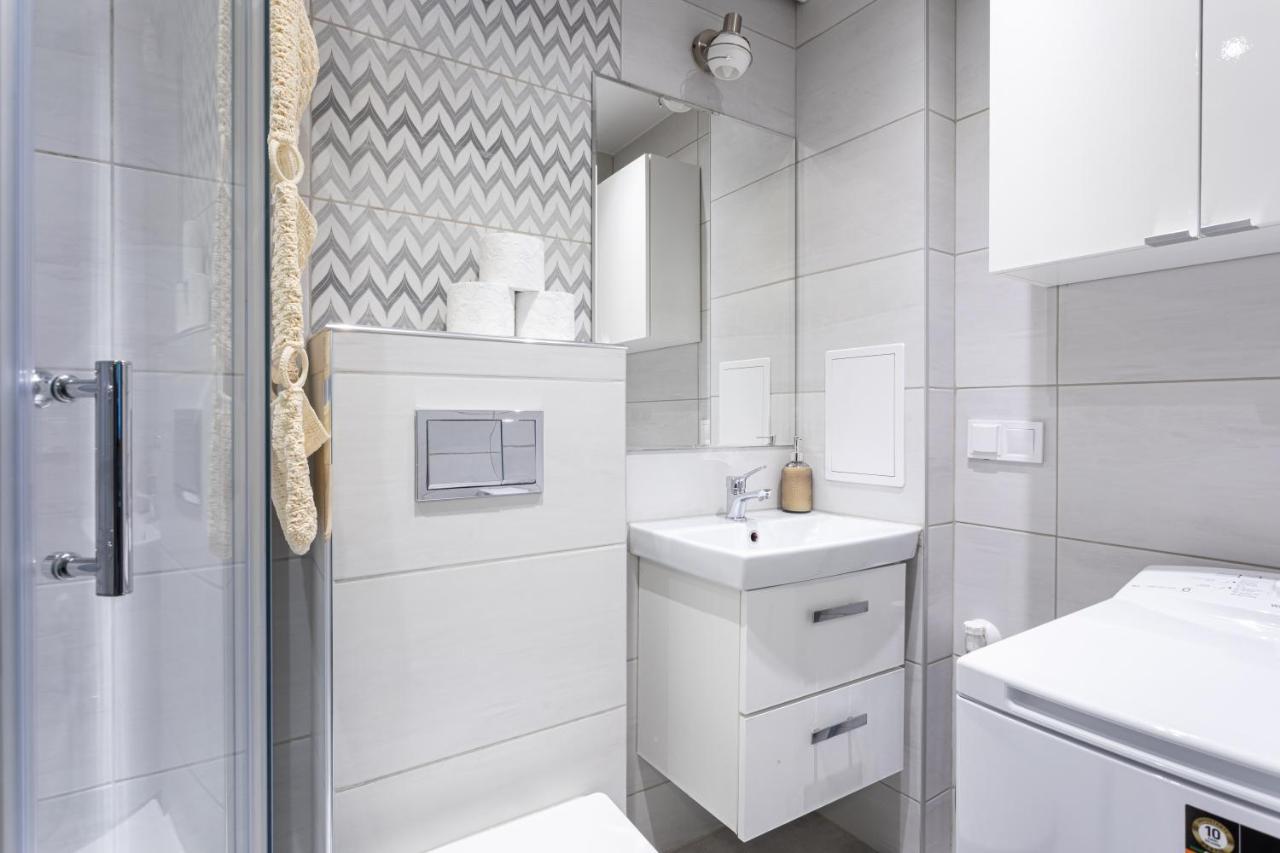 Apartment 3 Bedrooms Comfy Flat Celarowska Krakau